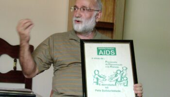 Pe. Valeriano e causa HIV AIDS