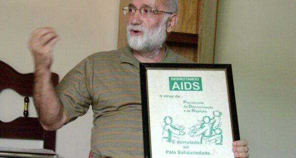 Pe. Valeriano e causa HIV AIDS